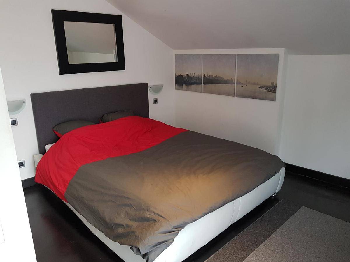 Appartement entier, Appartement Loft Croix Lille in Croix (homonymie), Région de Lille