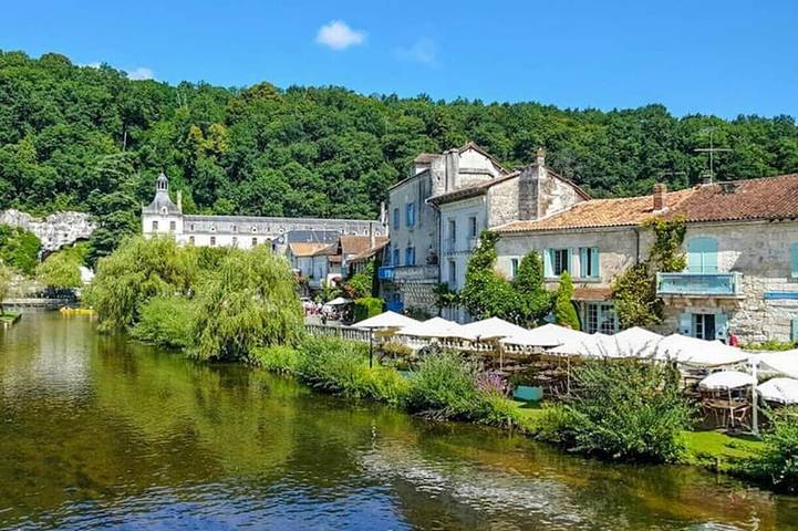 Location de vacances pour 8 personnes dans Mareuil en Périgord