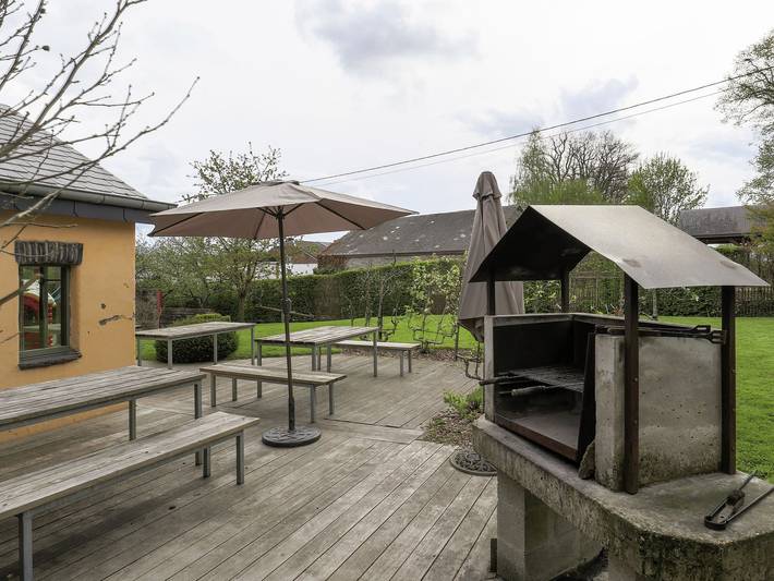 Maison de vacances pour 24 personnes, avec sauna ainsi que terrasse et piscine, animaux acceptés à Gouvy
