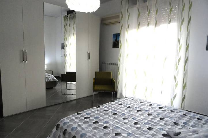 Entire apartment, Two steps from the historic center, 10 minutes from the sea, lovely apartment in Noto. in Noto, Noto region