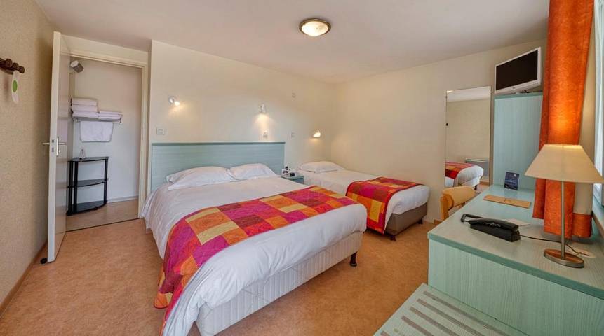 Hôtel pour 2 personnes, avec terrasse à Bréviandes - 2