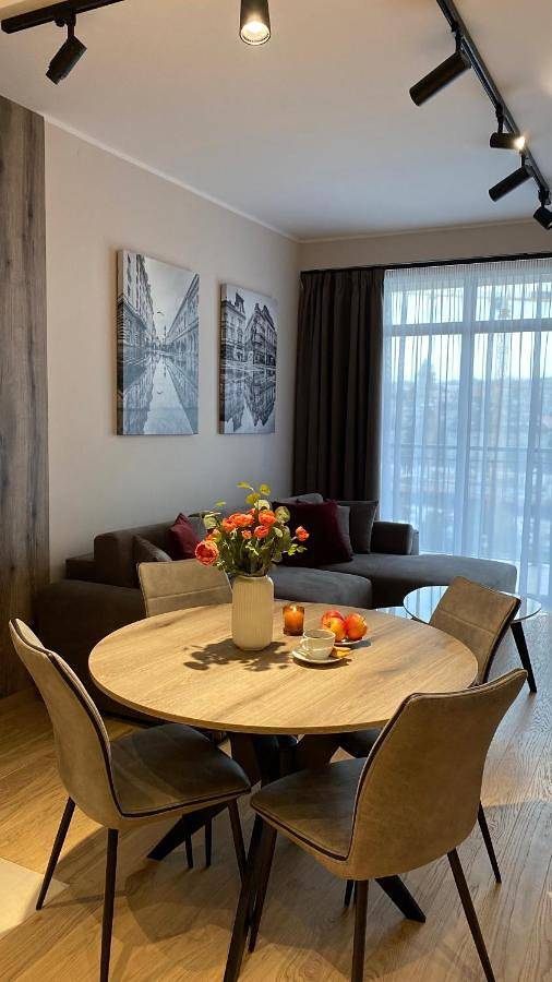 Ganze Wohnung, Ferienwohnung für 4 Personen mit Terrasse in Belgrad, Belgrad und Umgebung