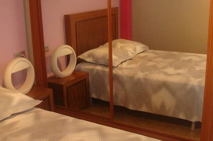 Appartement entier, 2 minutes à pied de la mer, grand appartement dans résidence avec piscine in Playa Moncayo, Guardamar del Segura