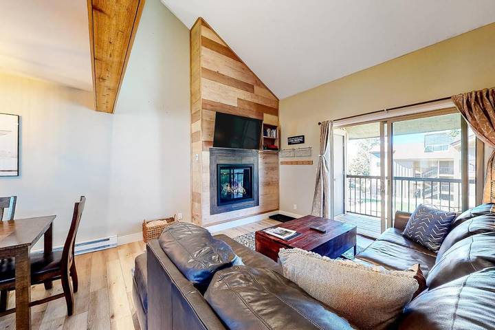 Ferienwohnung für 7 Personen, mit Pool und Whirlpool sowie Balkon - 1