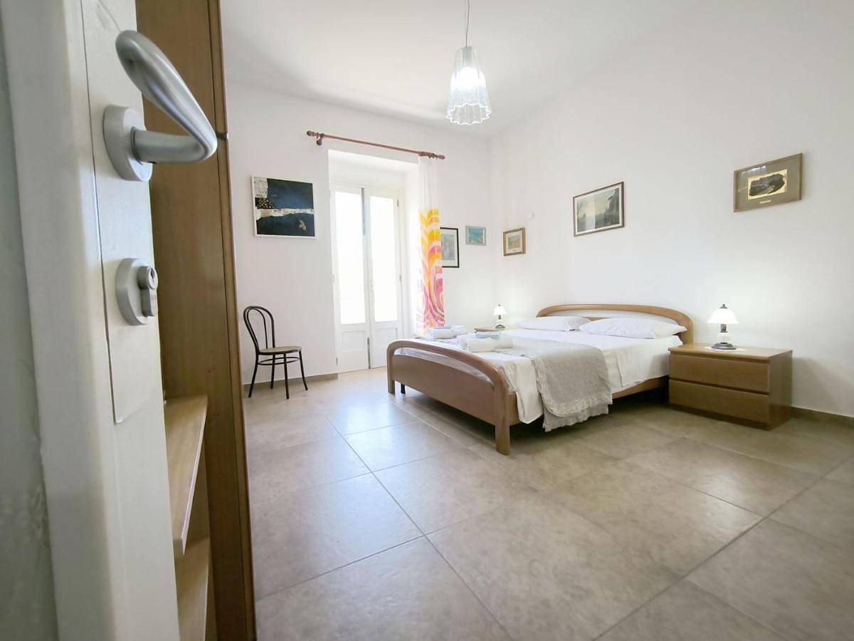 Domus Petrosa in Sannicola, Golfo di Taranto