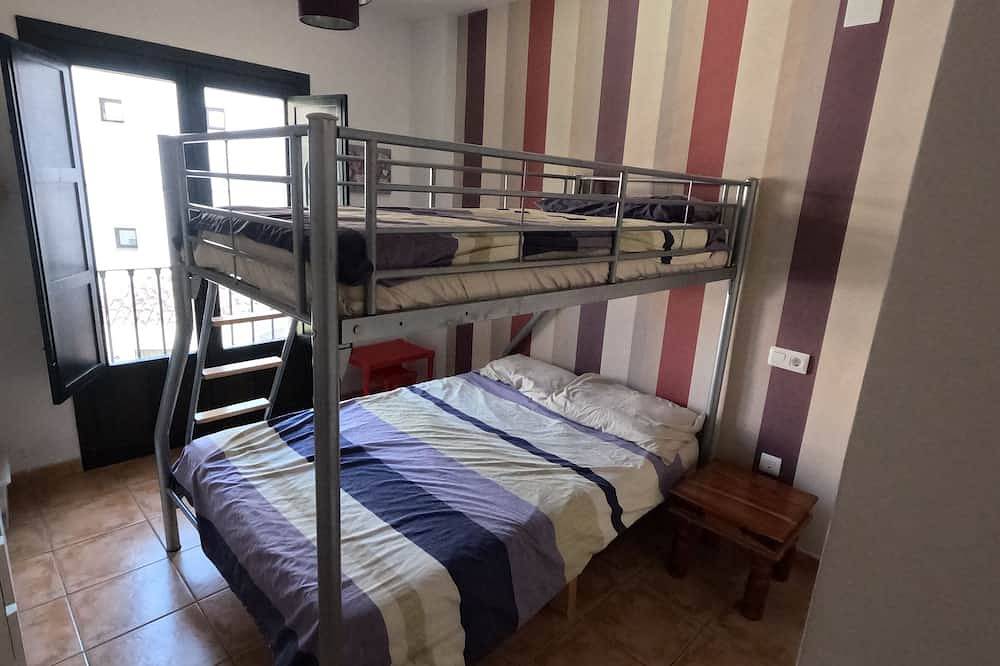 Entire apartment, Do you fancy skiing in the morning and relaxing on the beach in the afternoon? in Vélez de Benaudalla, Costa Tropical