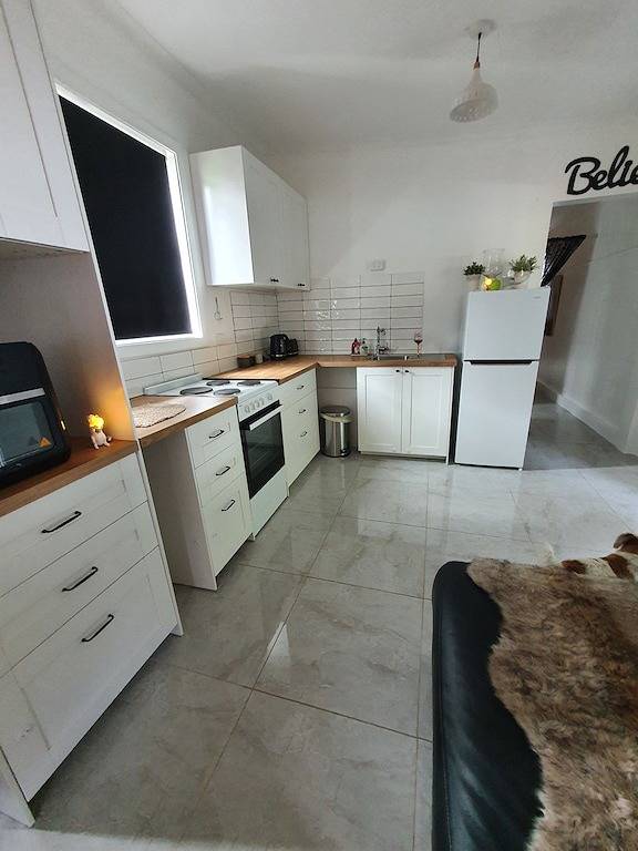 Cottage for 4 people, with garden and pool as well as terrace in Queensland