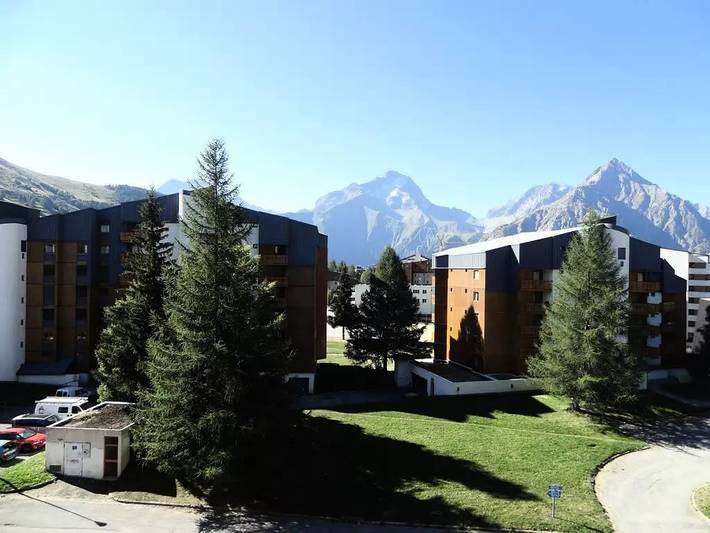 Gîte pour 4 personnes, avec balcon, animaux acceptés dans Office De Tourisme Des Deux Alpes Front De Neige - 3