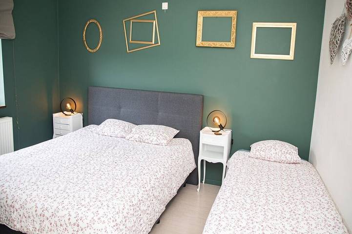 Gîte pour 9 personnes, avec terrasse et jardin à Doische - 2