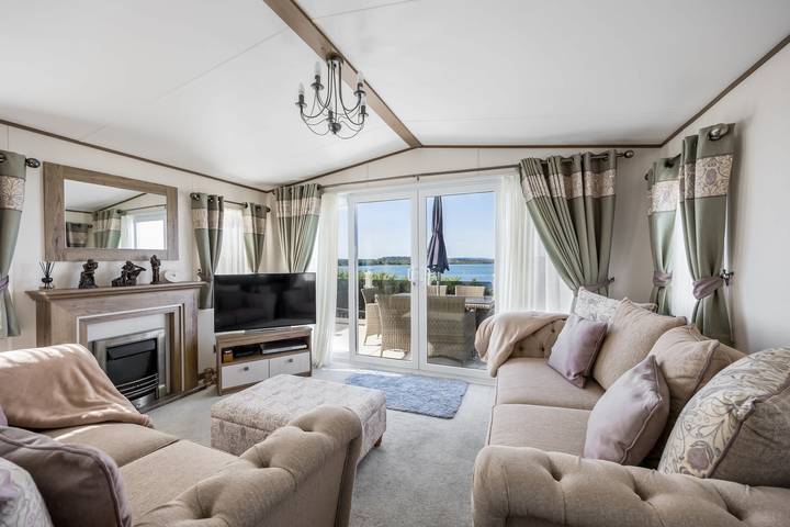 Costa Mare - 3-bedroom Caravan with beautiful views across the harbour in Rockley Park in Poole, Poole Harbour