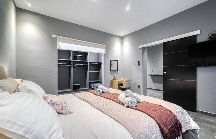 Ferienwohnung für 4 Personen, mit Whirlpool und Garten, mit Haustier