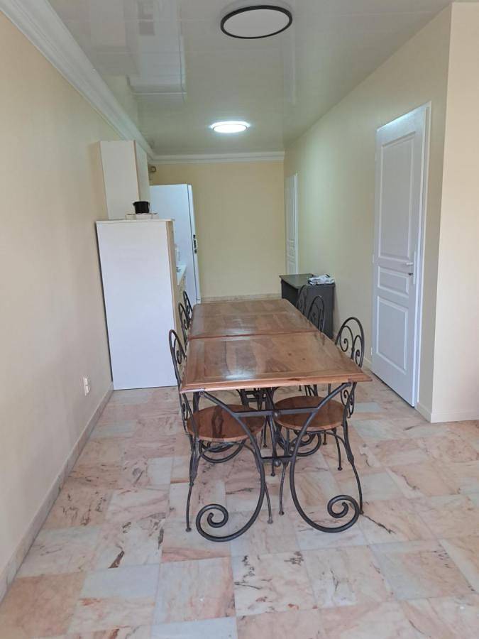 Gîte pour 5 personnes, avec terrasse dans Chevillon