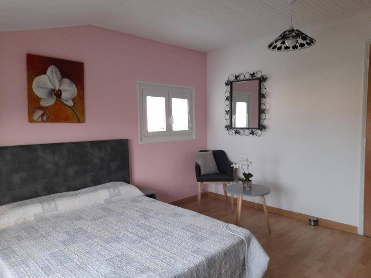 One-Bedroom Apartment with Terrace in Le Fenouiller, Vallée de la Loire