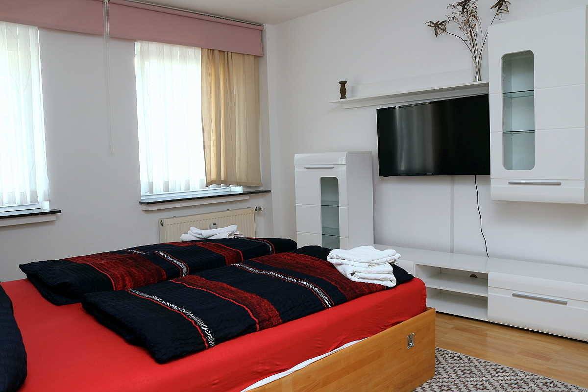 Entire holiday apartment, Holiday apartment for 4 people with balcony in Essen, Ruhr district