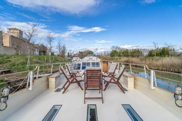 Boot für 12 Personen in Colombiers, Occitanie, Bild 2