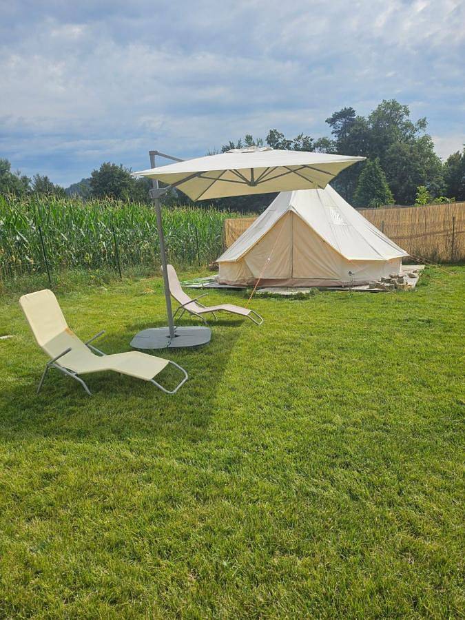 Camping für 5 Personen, mit Terrasse und Garten sowie Ausblick in Ljubljana