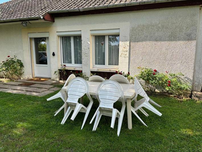 Location de vacances pour 6 personnes, avec terrasse et jardin à Saint-Père-sur-Loire - 3