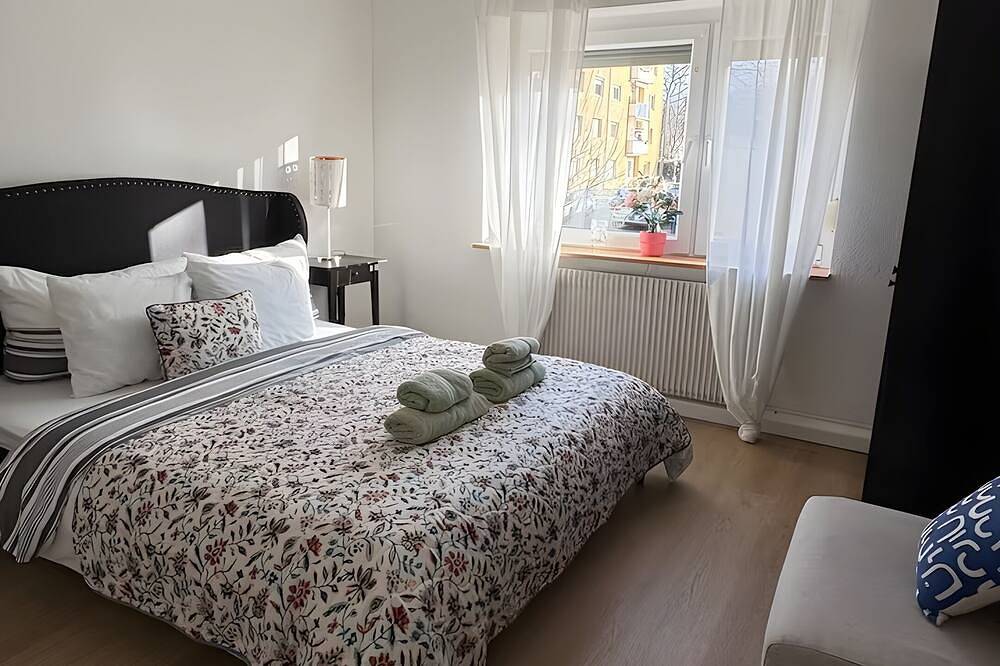 Ganze Wohnung, Stadtwohnung in Lörrach für bis zu 4 Gäste – Gratis Parken & Self-Check-in in Lörrach, Südschwarzwald