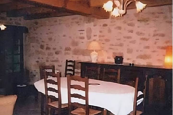 Gîte pour 4 personnes, avec jardin et terrasse, animaux acceptés