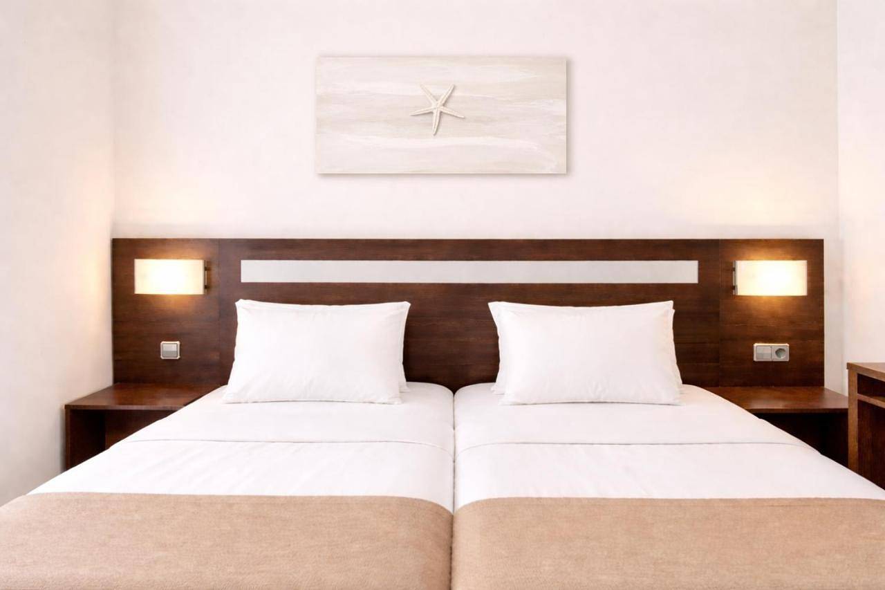 Hostal Santa Ana in Central Lloret de Mar, Lloret de Mar