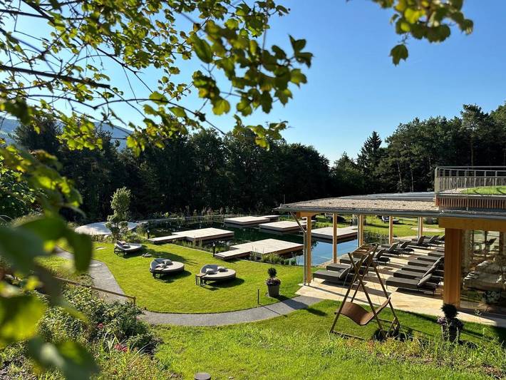 Hotel für 4 Personen, mit Balkon und Whirlpool sowie Terrasse und Garten in Pöllauberg - 4