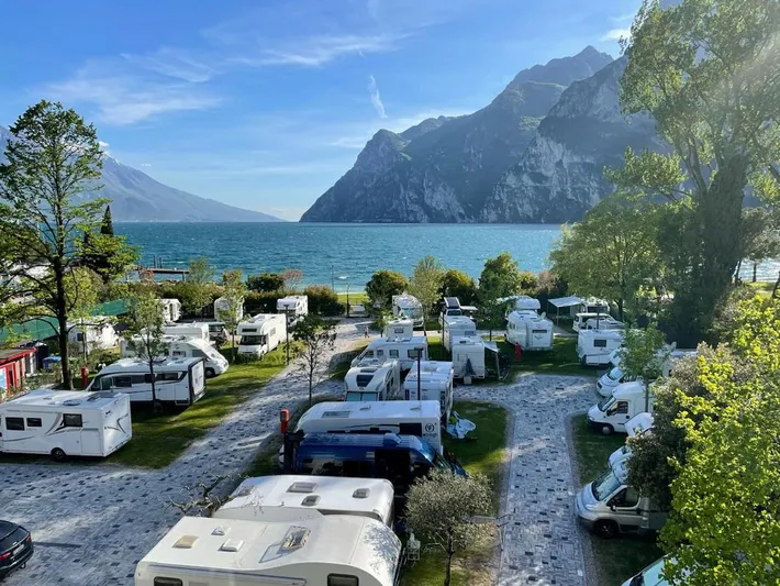 Camping para 2 personas, con jardín y terraza, Se admiten mascotas - 1