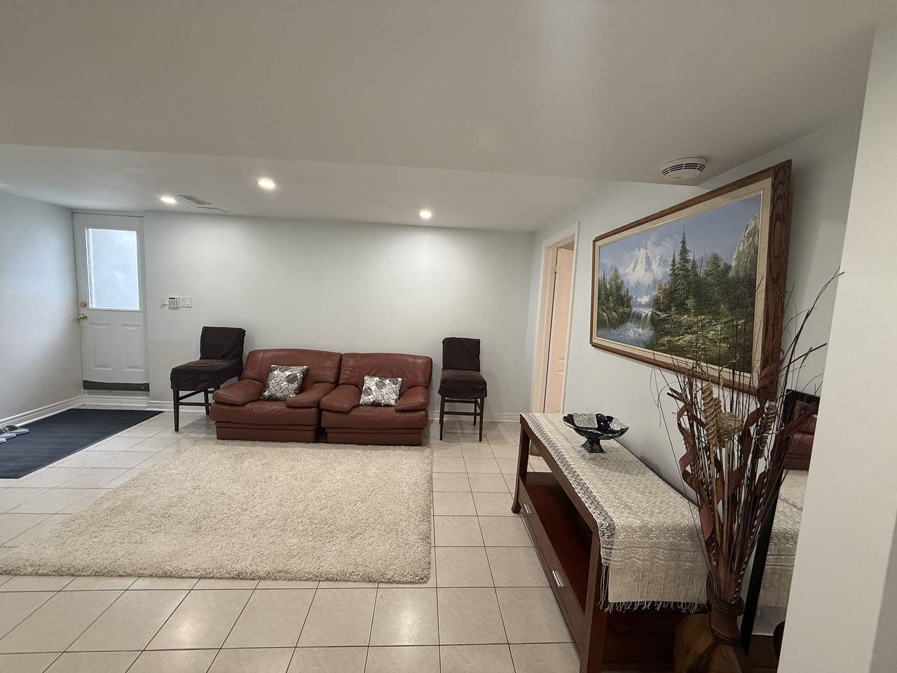 Suite privada completa Entrada independiente Estacionamiento gratuito in Richmond Hill, Lago Ontario (Kanada)