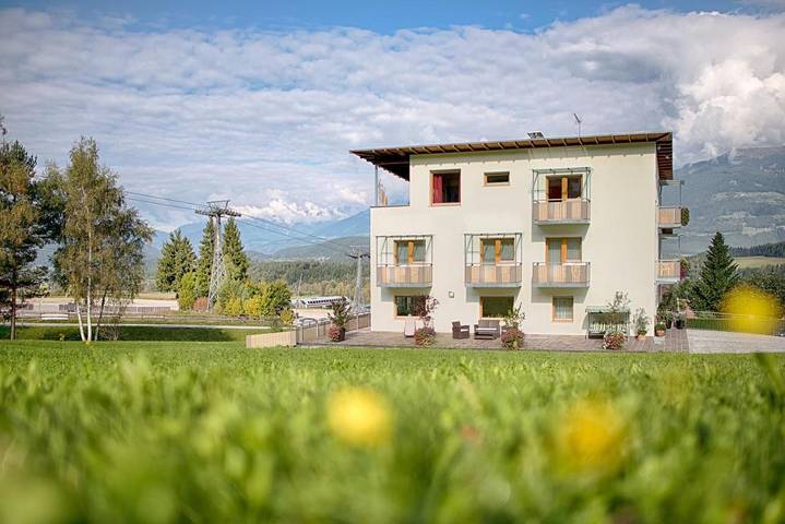 B&b für 2 Personen, mit Balkon und Terrasse sowie Garten und Ausblick in Bruneck