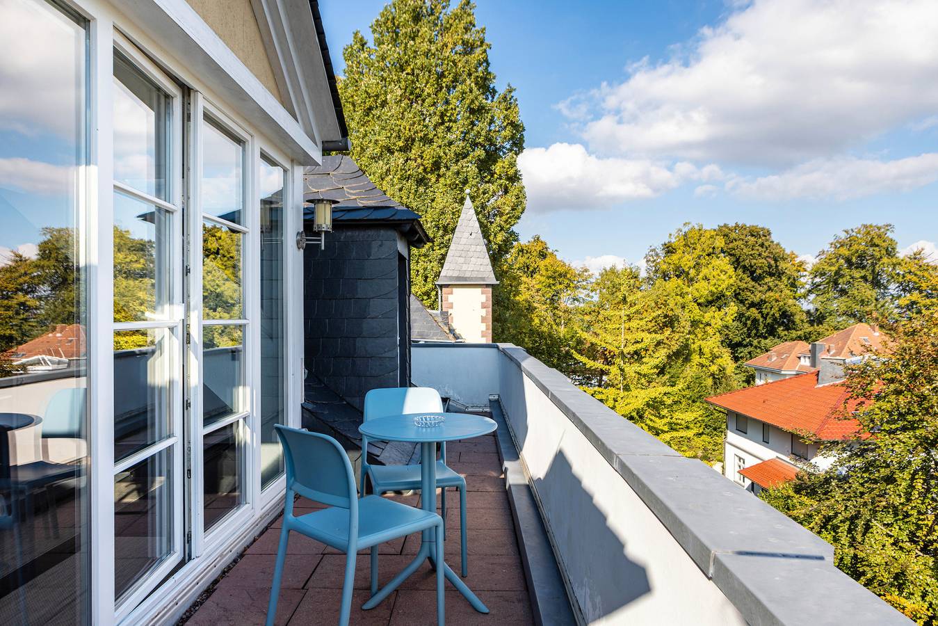 Entire apartment, Panorama Penthouse in a Beautiful Villa in Brasselsberg, Kassel