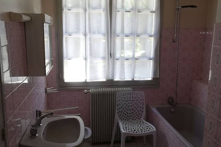 Maison de vacances pour 11 personnes, avec terrasse et jardin, animaux acceptés dans Mayenne - 4