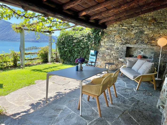 Ferienhaus für 3 Personen, mit Seeblick und Garten im Tessin - 2