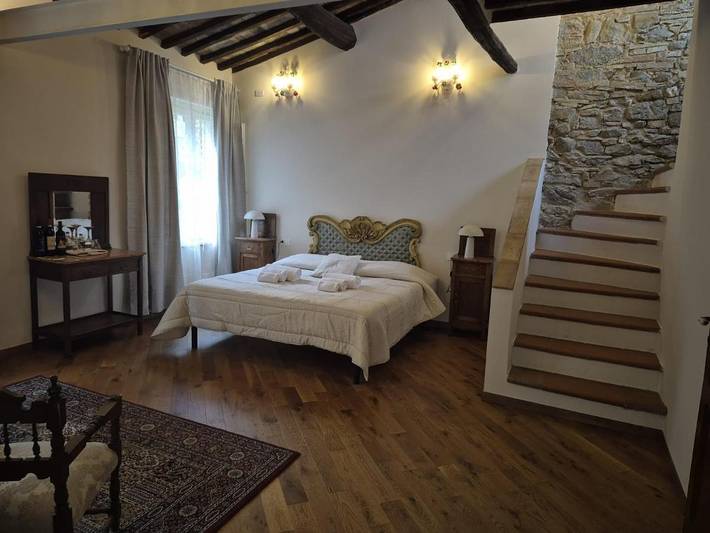 Chambre d’hôte pour 4 personnes, avec terrasse, animaux acceptés à Montalcino - 2