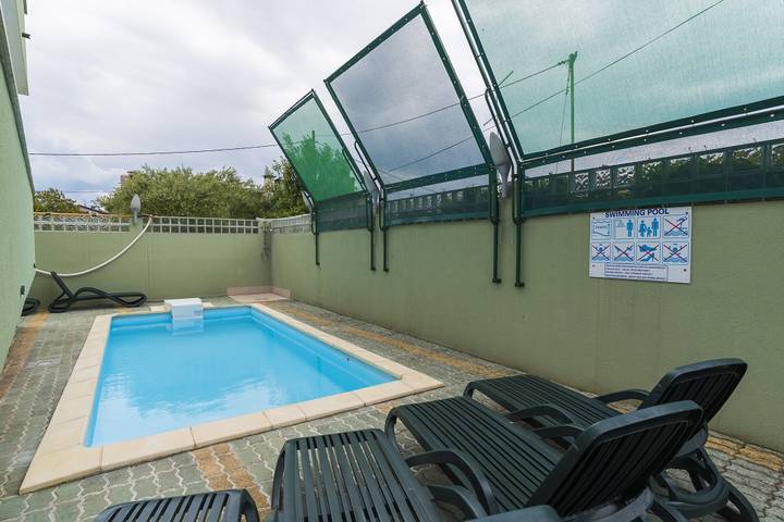 Apartamento de vacaciones para 4 personas, con balcón y piscina - 1