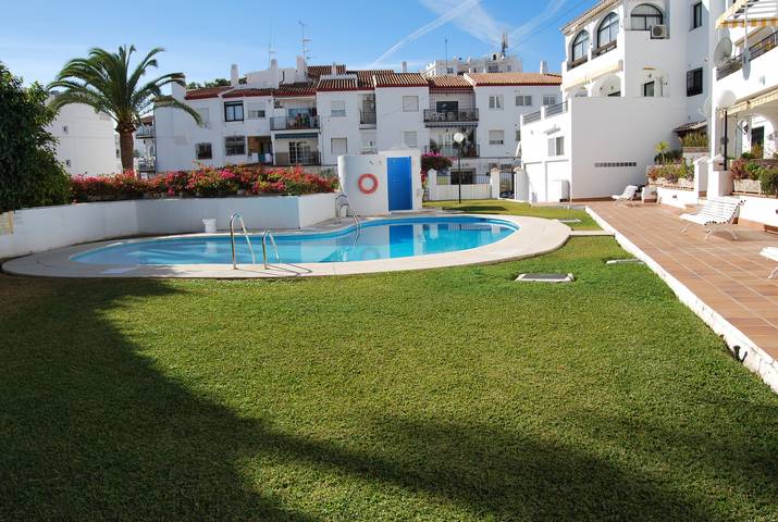 Ganze Wohnung, Alcazaba Atico in Playa Carabeíllo, Nerja