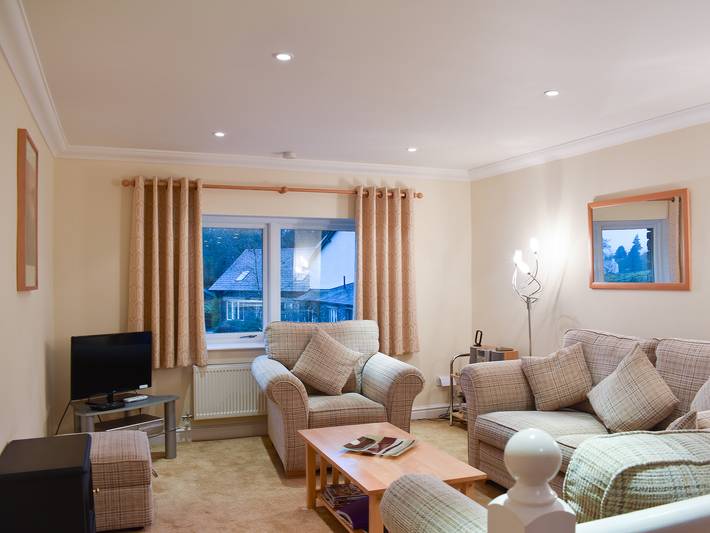 Log cabin for 4 people, with garden in White Cross Bay