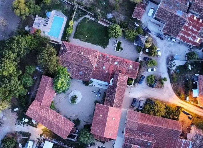 Gîte pour 10 personnes, avec jardin ainsi que piscine et vue à Aumagne - 2