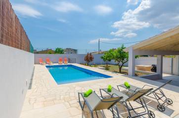 Villa in Vilafranca de Bonany, Mallorca Inselmitte für 8 