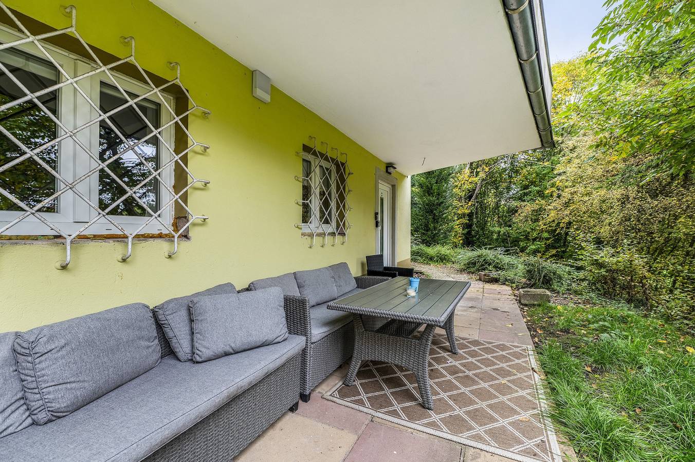 Ganze Wohnung, Apartment 'Green House' mit privater Terrasse, privatem Garten und Wlan in Neunkirchen, Saarland