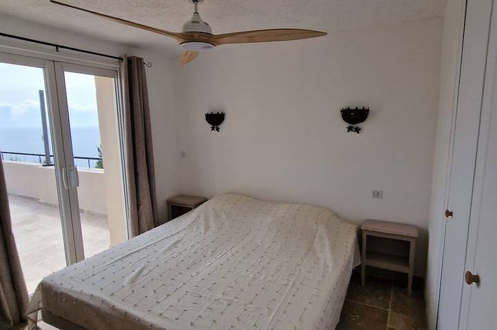 Villa Cypress, 180° sea view, large terrace, 8-10 p in Sari-Solenzara, Sartène e dintorni