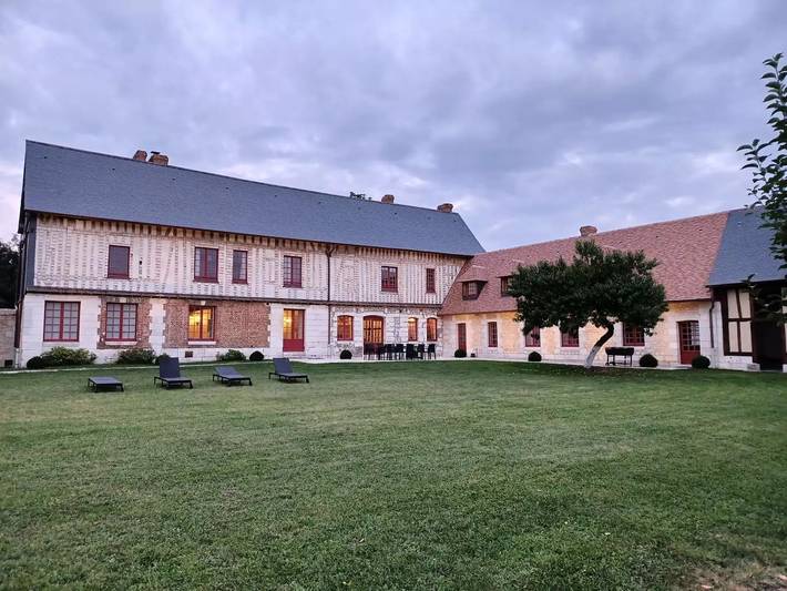 Gîte pour 12 personnes à Sahurs