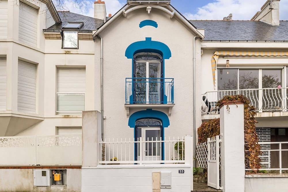 Villa face à la mer avec terrasse privative, confort moderne, Wi-Fi gratuit à Saint-Nazaire in Saint-Nazaire, Côte d'Amour