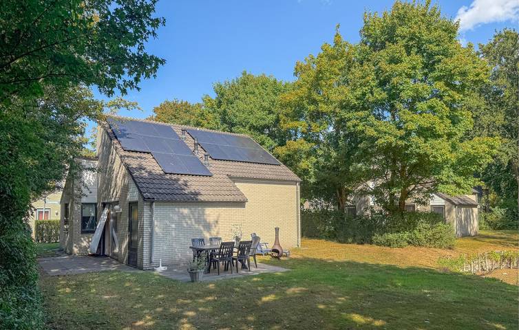 Ferienhaus für 5 Personen, mit Terrasse und Garten