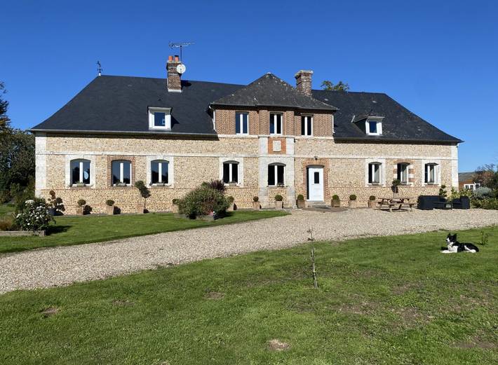 Gîte pour 8 personnes, avec jardin à Bosville