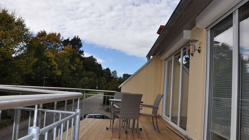 Ferienwohnung für 3 Personen, mit Garten und Balkon, kinderfreundlich in Obersulm