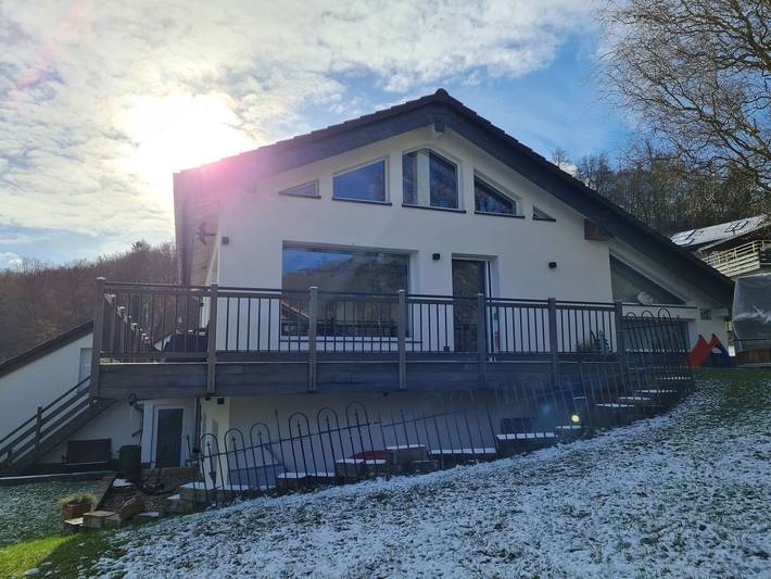 Ferienhaus für 6 Personen, mit Garten und Ausblick sowie Seeblick und Terrasse, mit Haustier am Edersee - 3