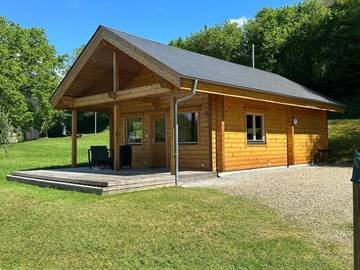 Gîte pour 6 personnes, avec jardin et vue à Peyrat-le-Château