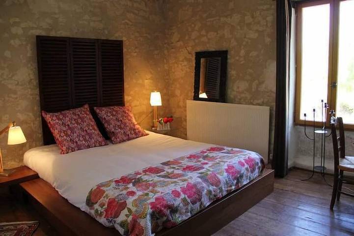 Location de vacances pour 8 personnes, avec terrasse et jardin à Bagat-en-Quercy - 2