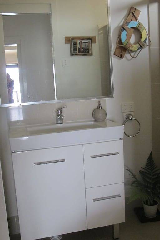 Holiday home for 5 people, with balcony in Central Coast (NSW)