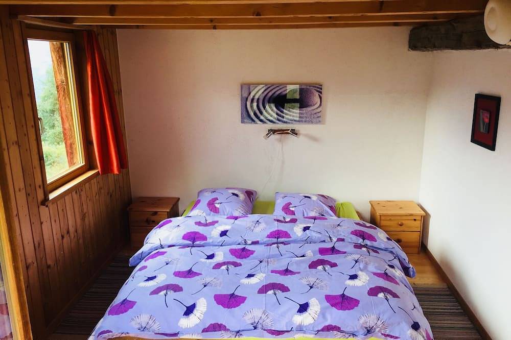 Alleinstehendes Chalet in sonniger, ruhiger Lage in Mase, Mont-Noble