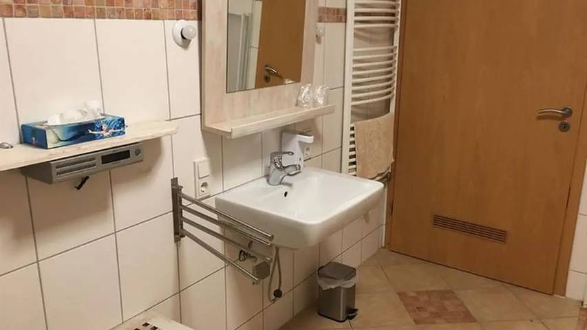 Ferienwohnung für 4 Personen, mit Terrasse und Sauna sowie Garten in Ayl - 3
